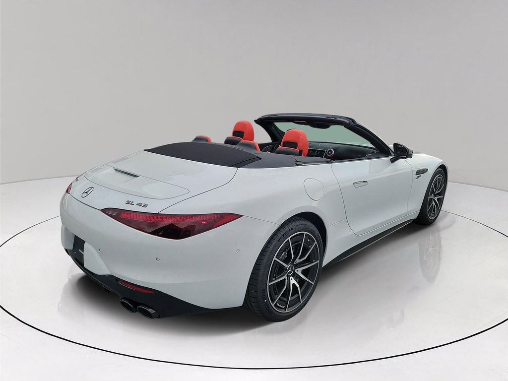 New 2027 MANUFAKTUR Moonlight White Metallic Mercedes-Benz AMG® SL 43 Roadster image 7