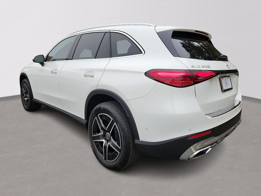 2026 Mercedes-Benz GLC Base - Photo 4