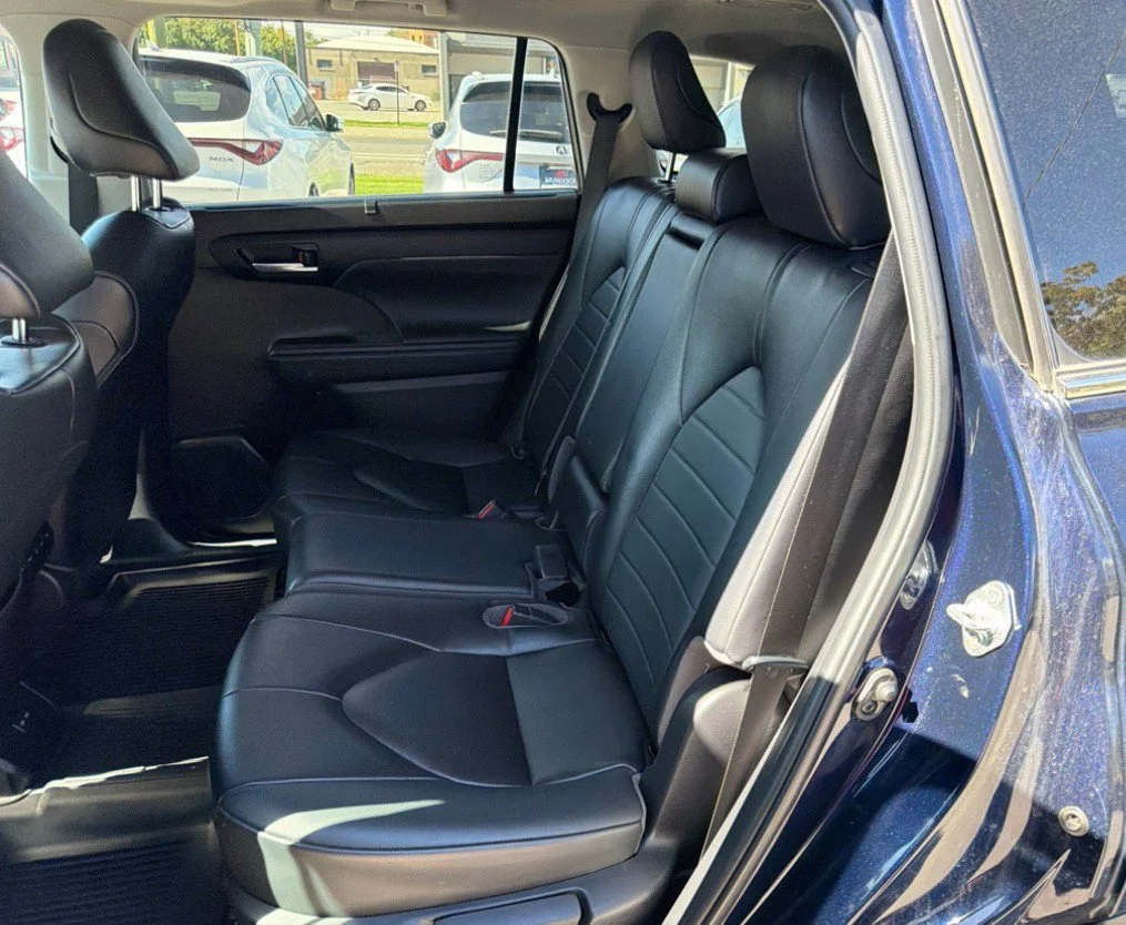 Used 2023 Blue Toyota XLE image 12