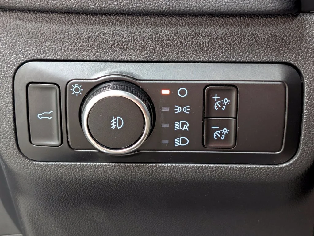 Certified Used 2025 Space Silver Ford ST-Line Select image 10