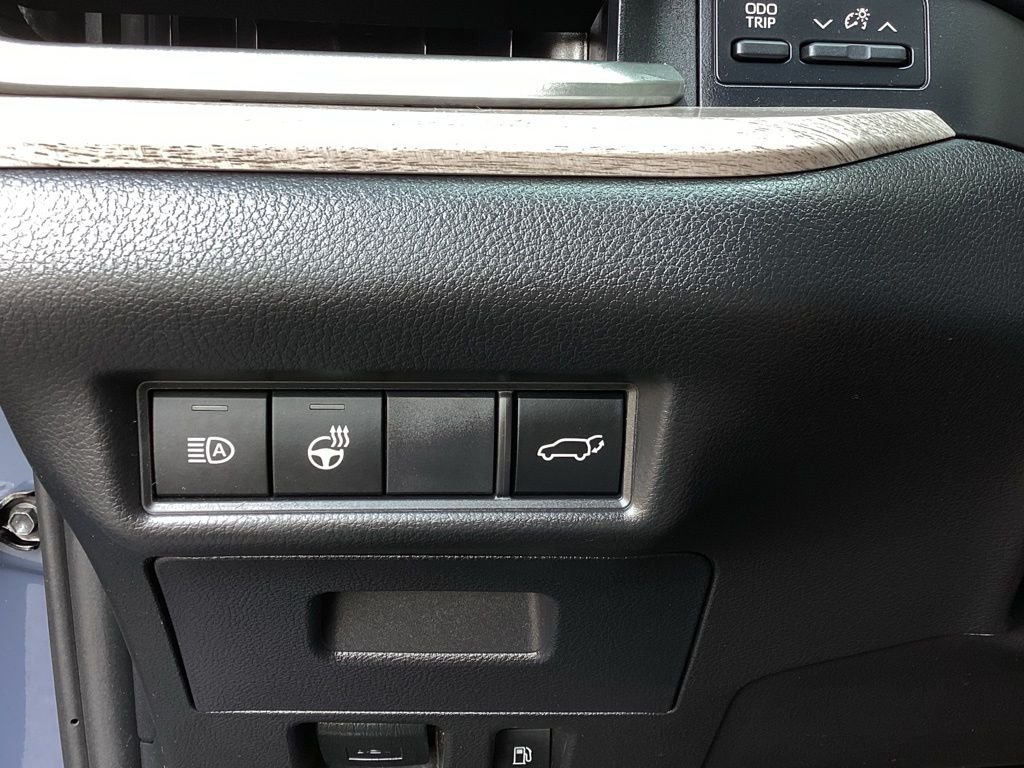 Certified Used 2025 White Toyota Platinum image 23