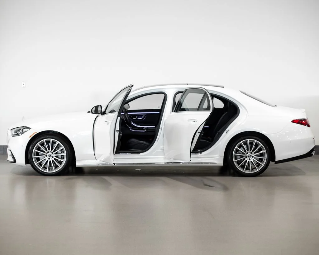 Certified Used 2023 White Mercedes-Benz S 580 image 3