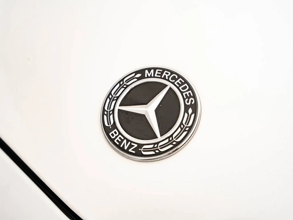Used 2018 White Mercedes-Benz C 300 image 17