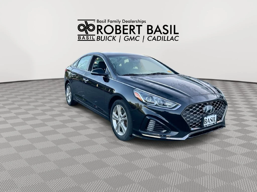 Used 2019 Black Hyundai SEL image 2