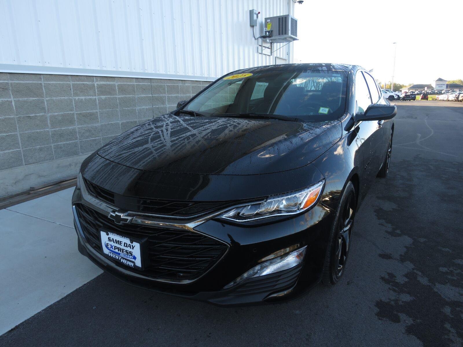 Used 2025 Mosaic Black Metallic Chevrolet LT image 13