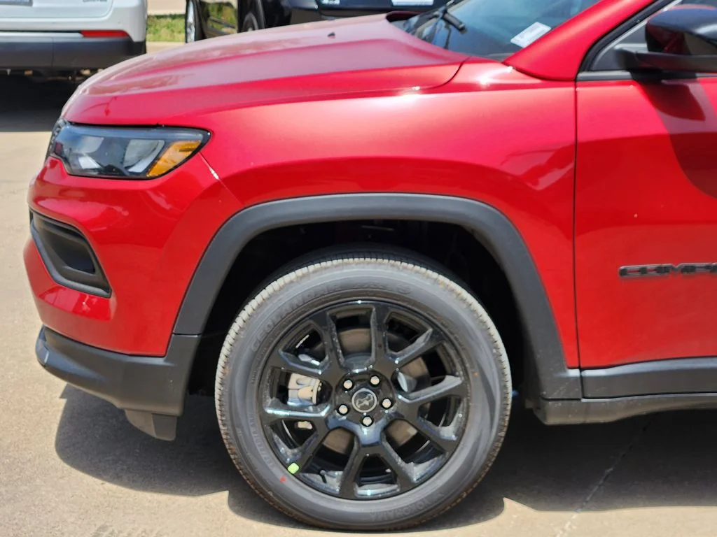 New 2026 Red Hot Pearlcoat Jeep Latitude image 6