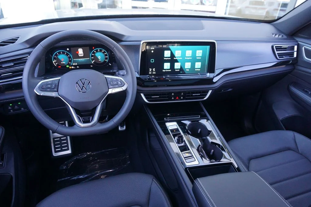 New 2026 Black Volkswagen 2.0T SEL R-Line Black image 13