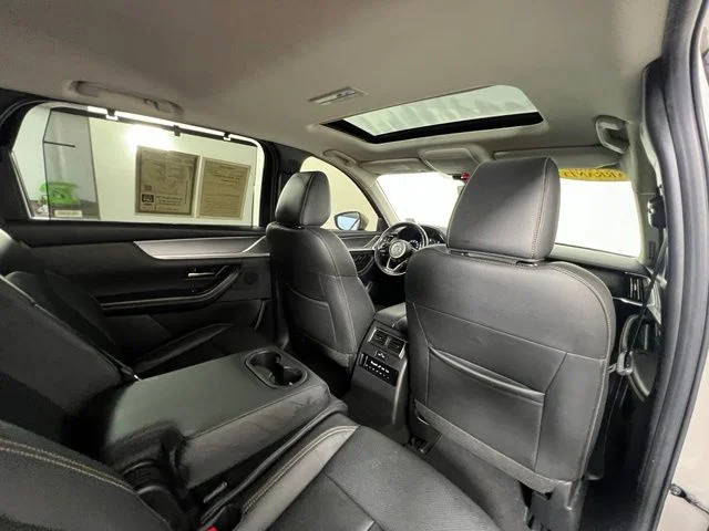 Used 2024 Silver Mazda 3.3 Turbo Preferred Plus image 40