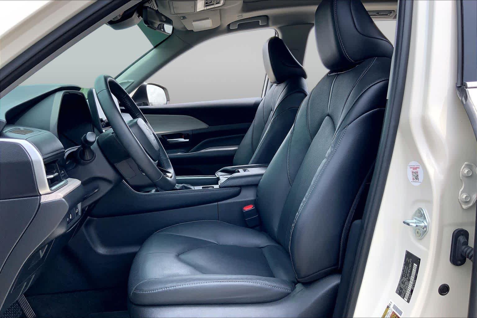 Used 2024 Coastal Cream Toyota Limited image 8
