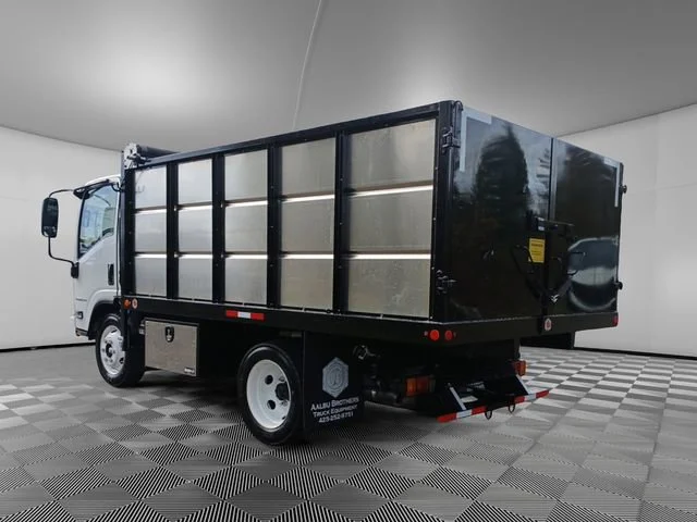 New 2025 Arc White Chevrolet  image 3