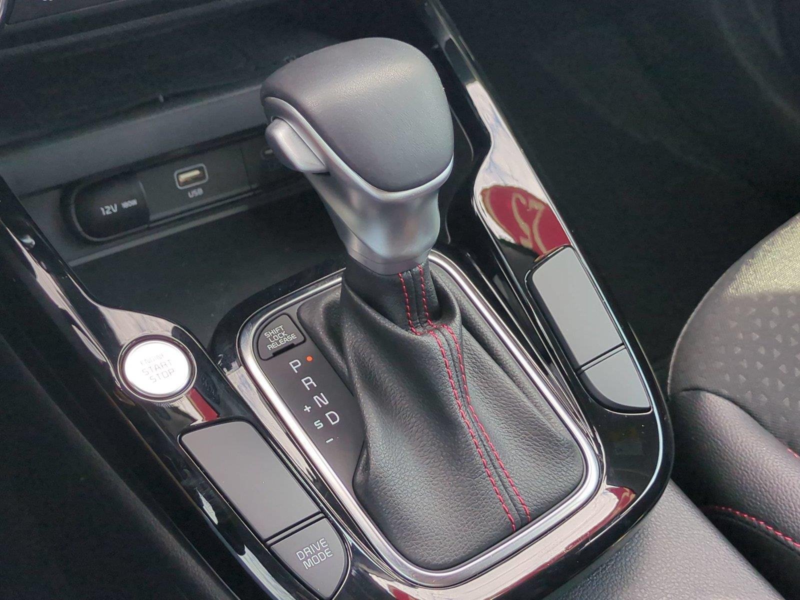 Used 2025 Gravity Gray Kia GT-Line image 28