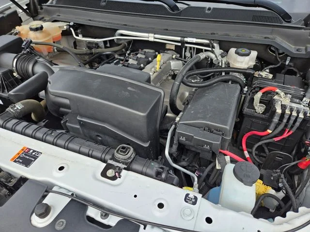 Used 2022 White Chevrolet LT image 21