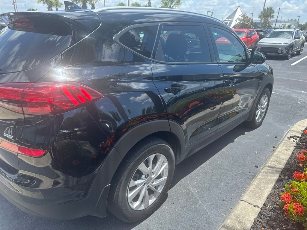 Used 2020 Black Hyundai Value image 5