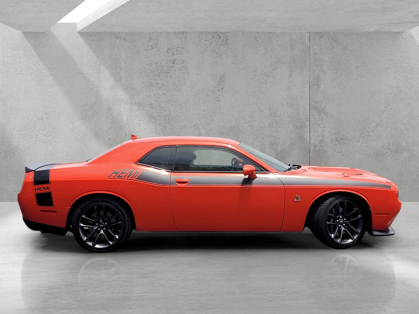 Used 2022 Orange Dodge R/T Scat Pack image 3
