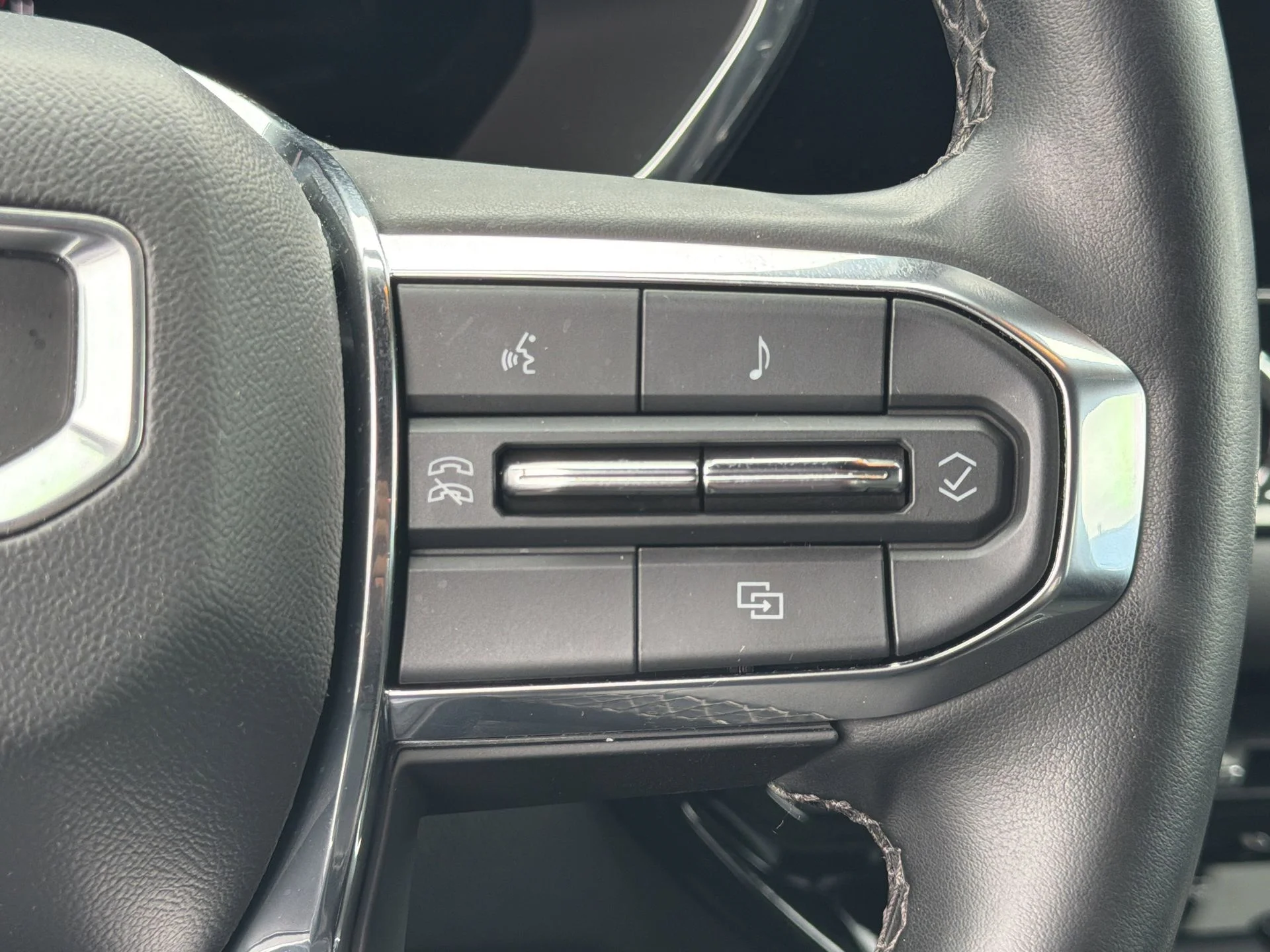 Certified Used 2023 Sterling GMC Elevation image 13