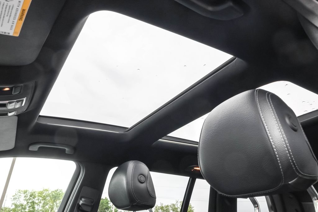 Used 2017  Mercedes-Benz GLS 450 image 7