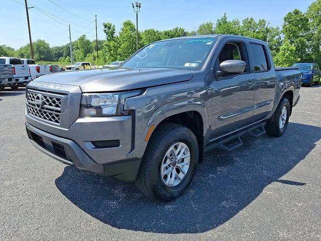 Used 2024 Gray Nissan SV image 3