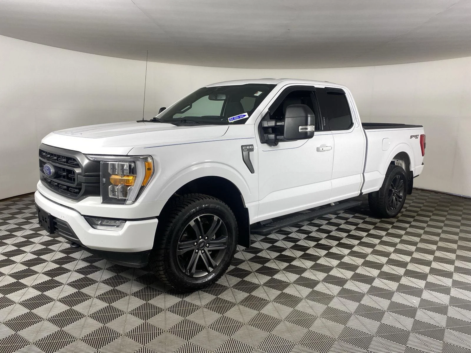 Used 2021 Oxford White Ford XLT image 13