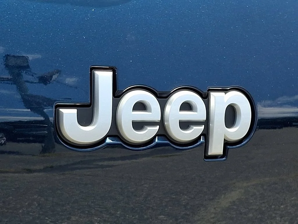 New 2026 Fathom Blue Pearlcoat Jeep Limited image 21