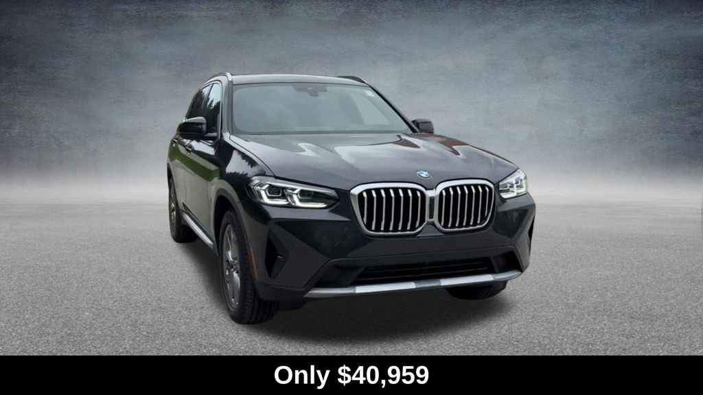 Used 2024 Gray BMW xDrive30i image 5