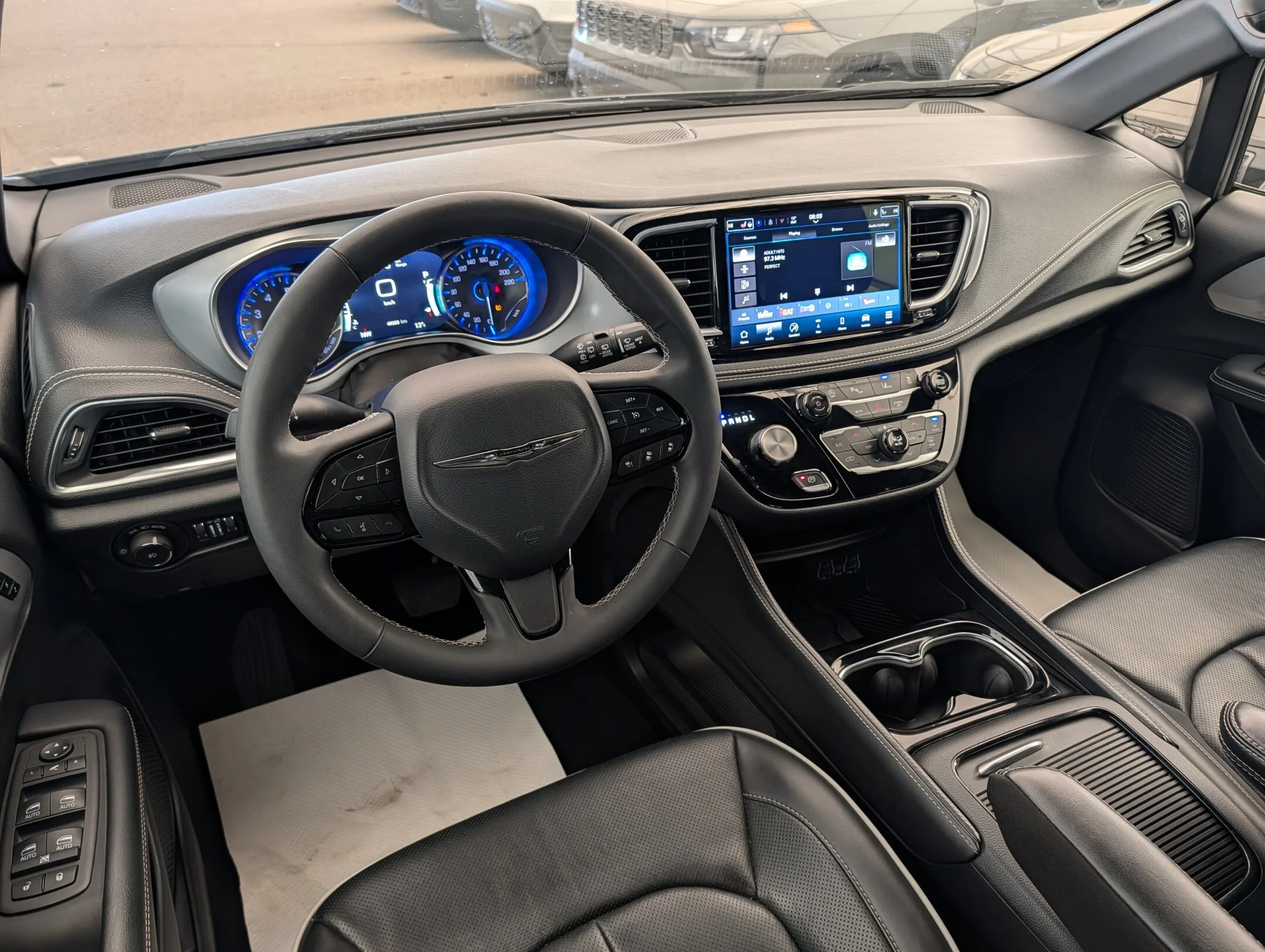 Used 2025 Grey Chrysler Limited - - FWD - Nappa Leather - Full Sunroof - Blind Spot & More! image 25