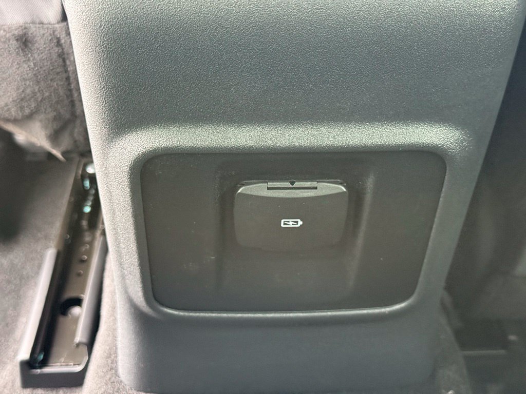 Used 2025 Blue Ford Base image 19