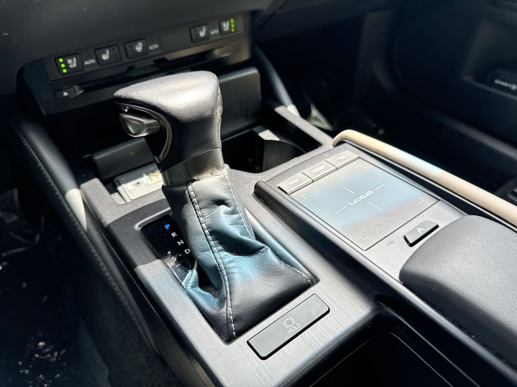 Used 2019 Silver Lexus 350 image 29