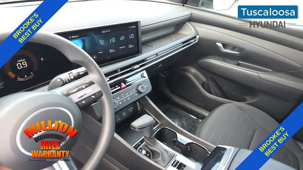 Certified Used 2025 Green Hyundai SE image 22