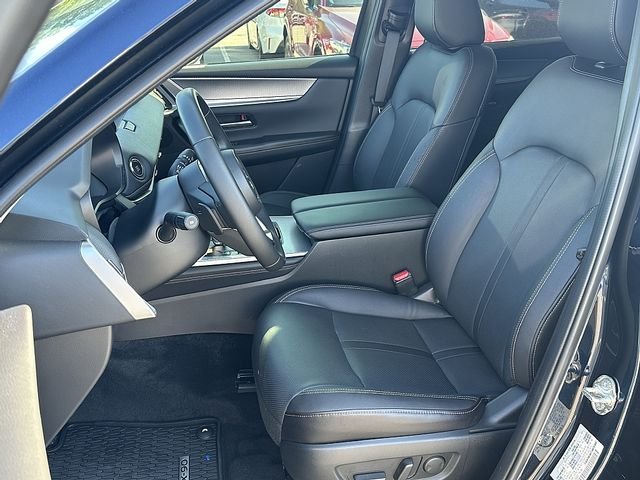 2025 Mazda CX-90 Preferred Package - Photo 22