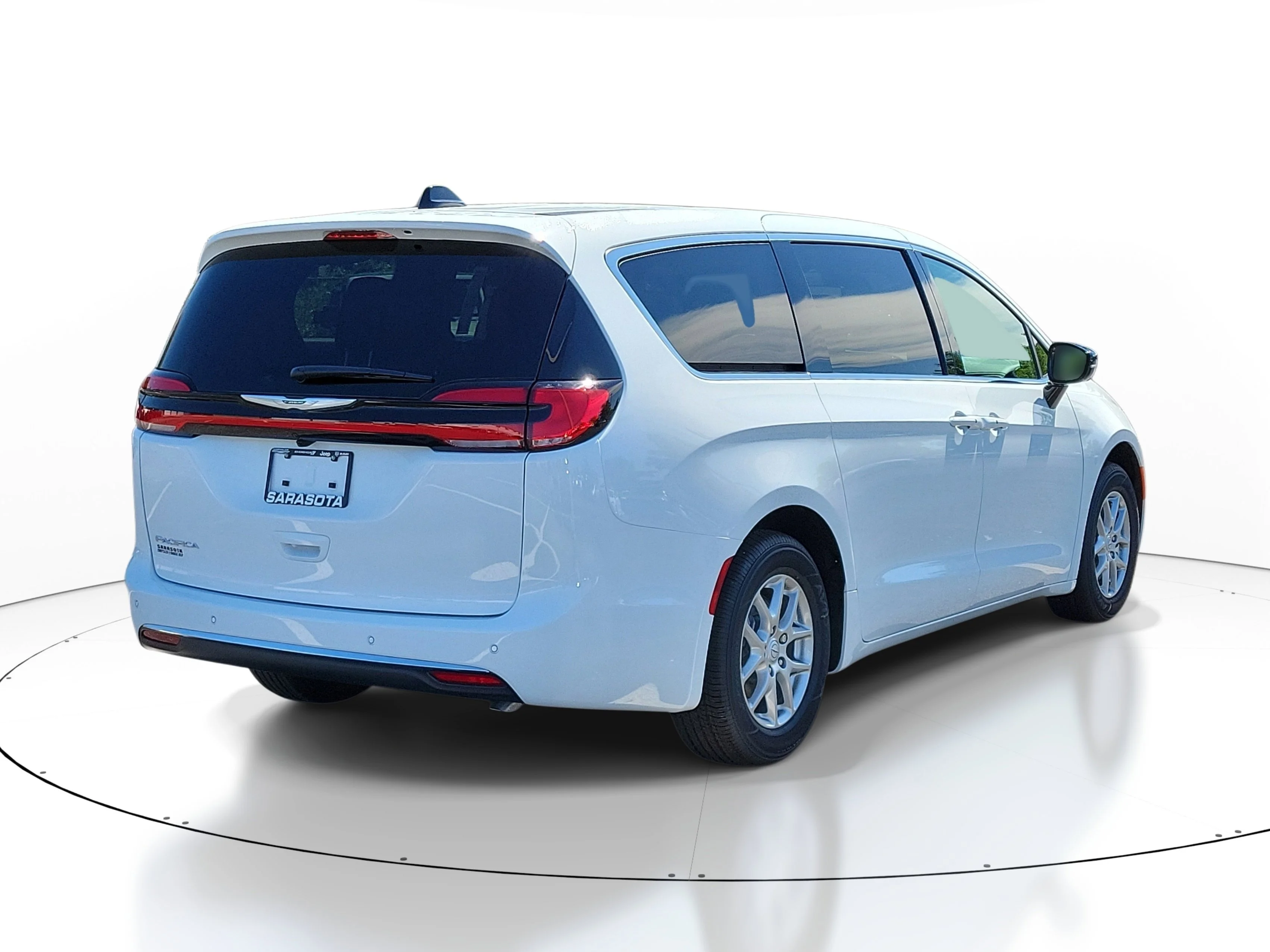 New 2026 Bright White Clearcoat Chrysler Select image 6