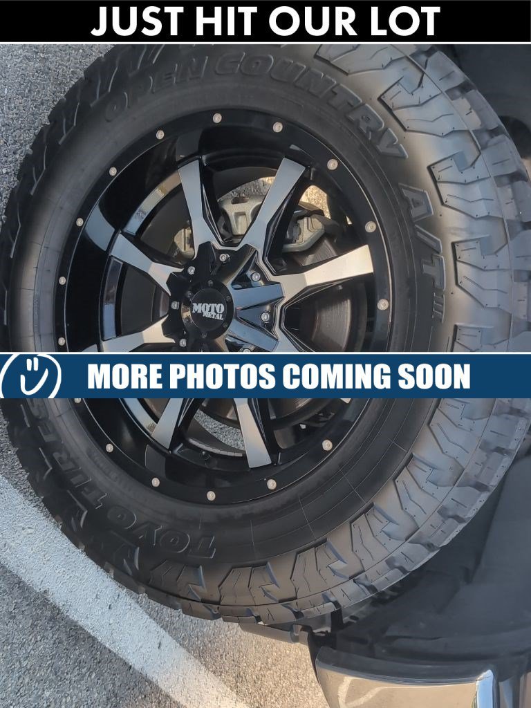 Used 2017 Shadow Black Ford Lariat image 9