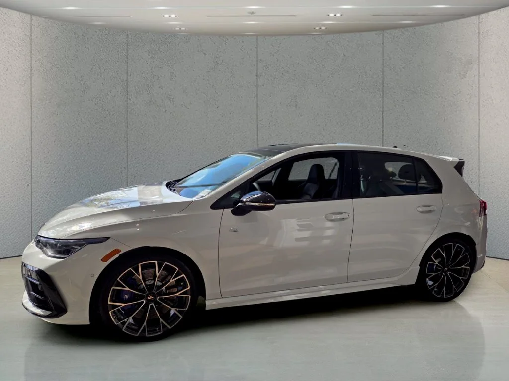 New 2026 White Volkswagen Base image 2