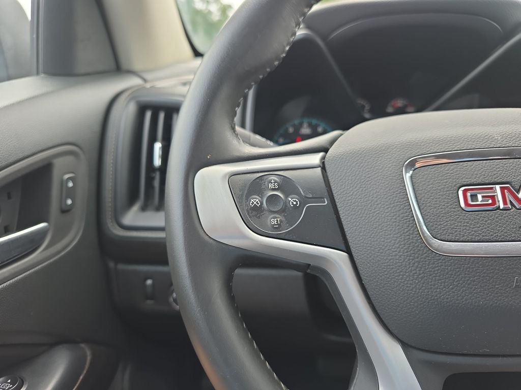 Used 2022 Onyx Black GMC Elevation image 18