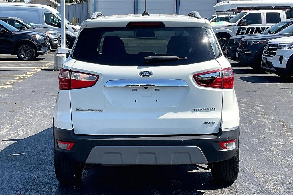 Used 2020 White Ford Titanium image 3