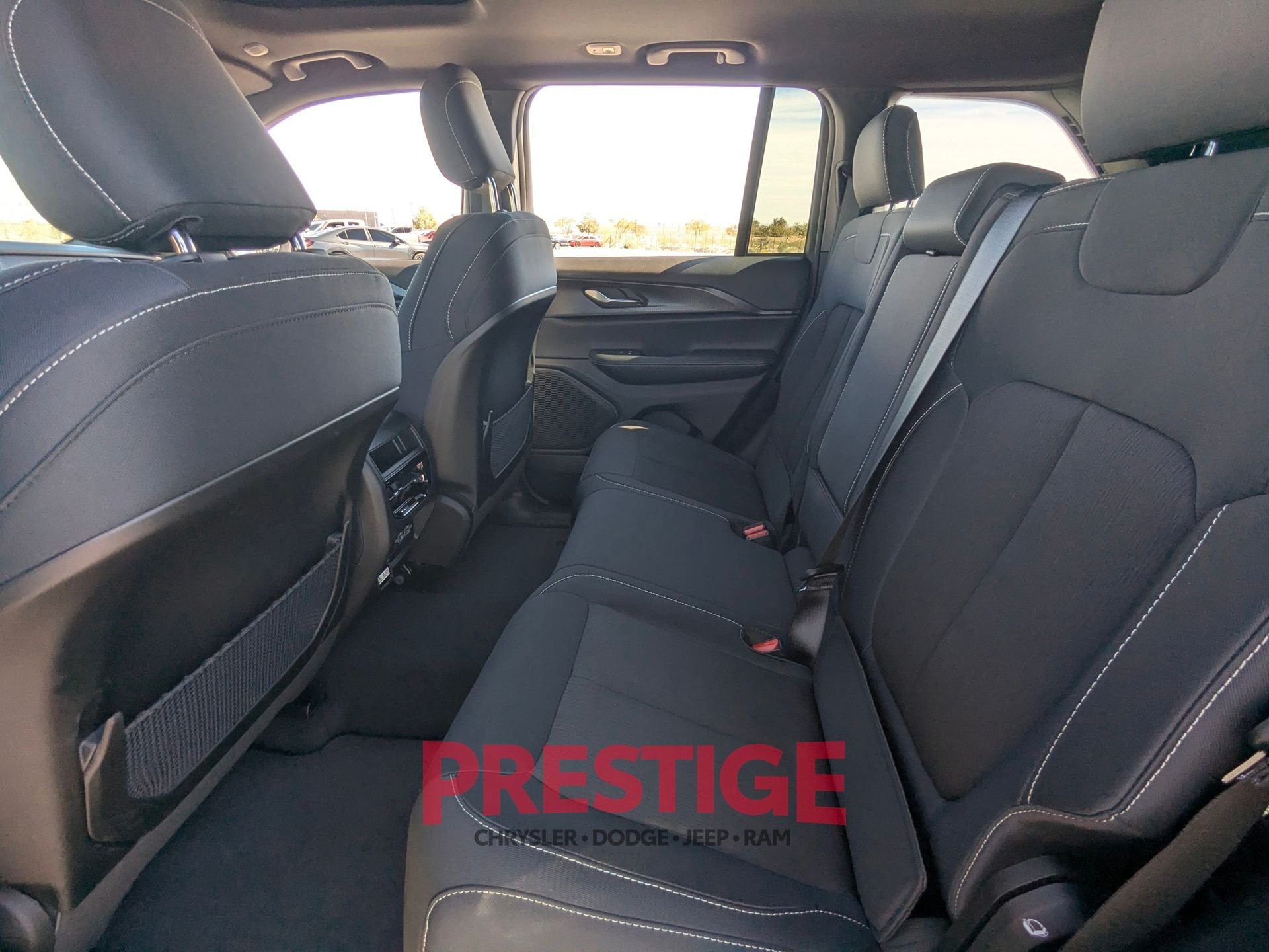 New 2026 Baltic Gray Metallic Clear-Coat Exterior Paint Jeep Laredo X image 28