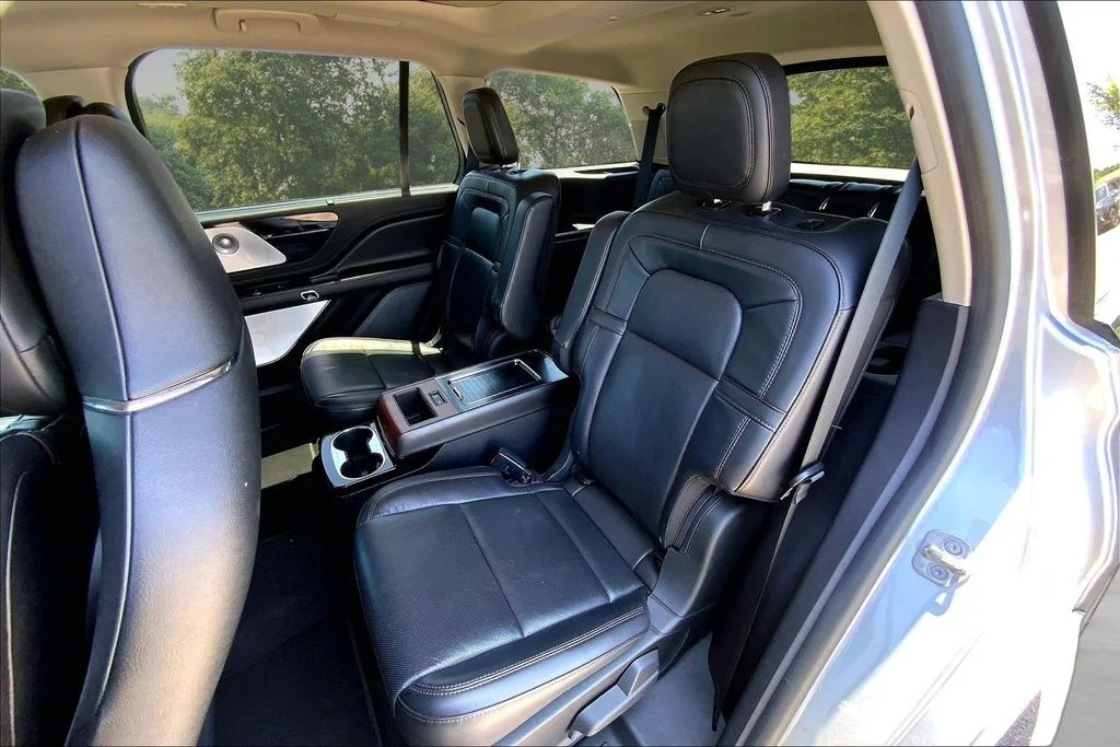 Used 2022 Silver Lincoln Reserve image 21