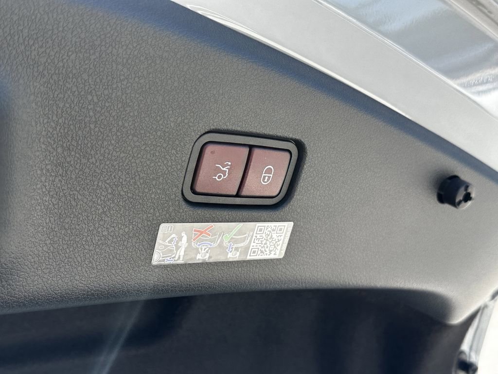 New 2026 MANUFAKTUR Alpine Grey Mercedes-Benz CLE 300 image 21