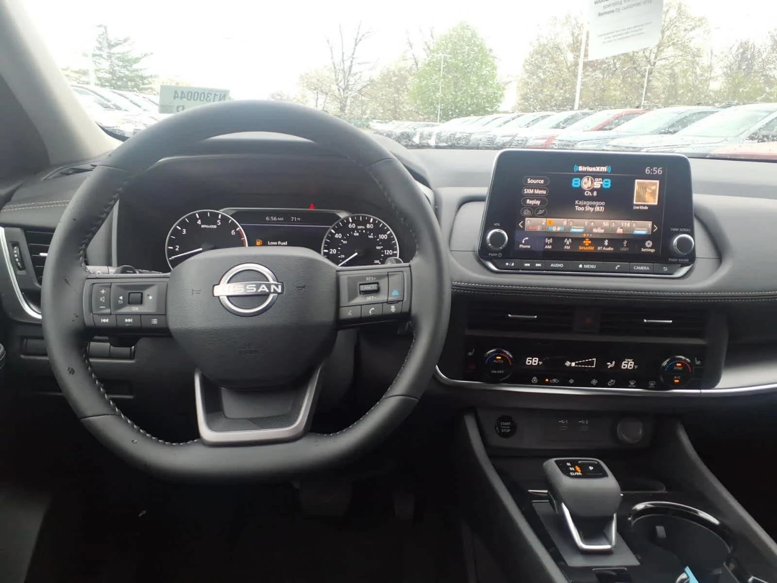 2026 Nissan Rogue SV - Photo 7