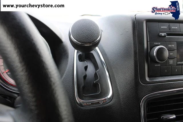 Used 2016 Silver Dodge SXT image 23