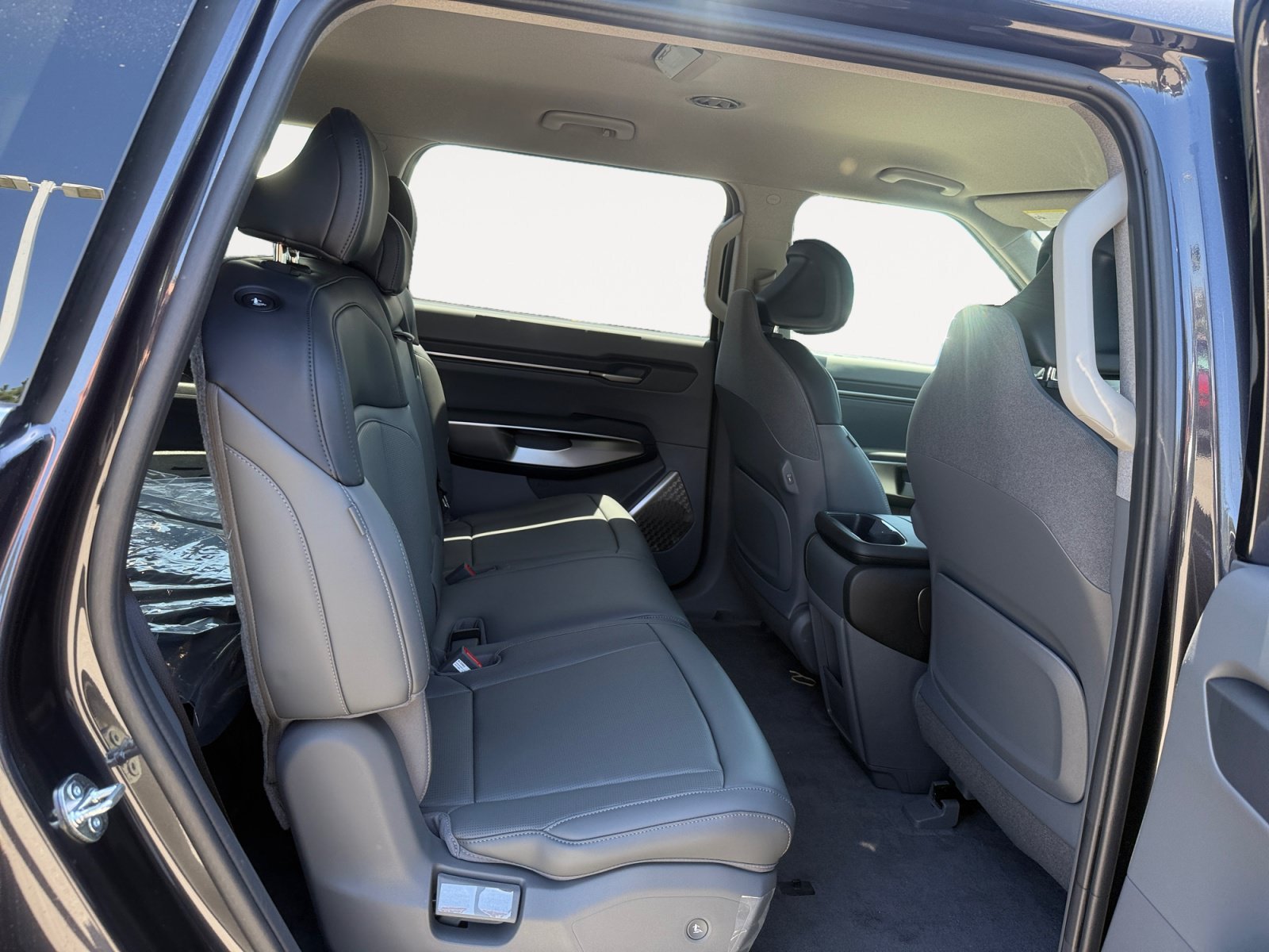 New 2026 Panthera Metal Kia Light RWD image 18