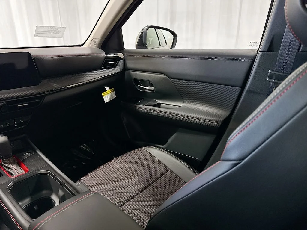 2025 Nissan Kicks SR AWD - Photo 8