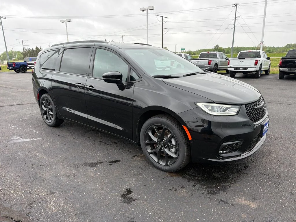 2026 Chrysler Pacifica Select - Photo 7