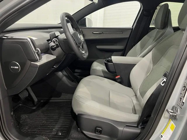 New 2026 Vapour Grey Volvo Ultra image 9