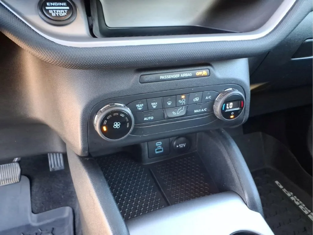 Used 2021 White Ford Big Bend image 27