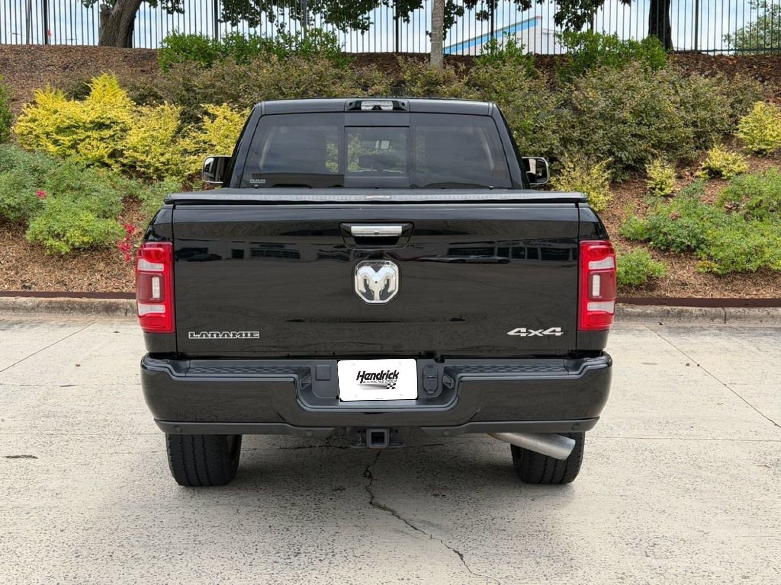 Used 2021 Diamond Black Crystal Pearlcoat Ram Laramie 4x4 Crew Cab image 5