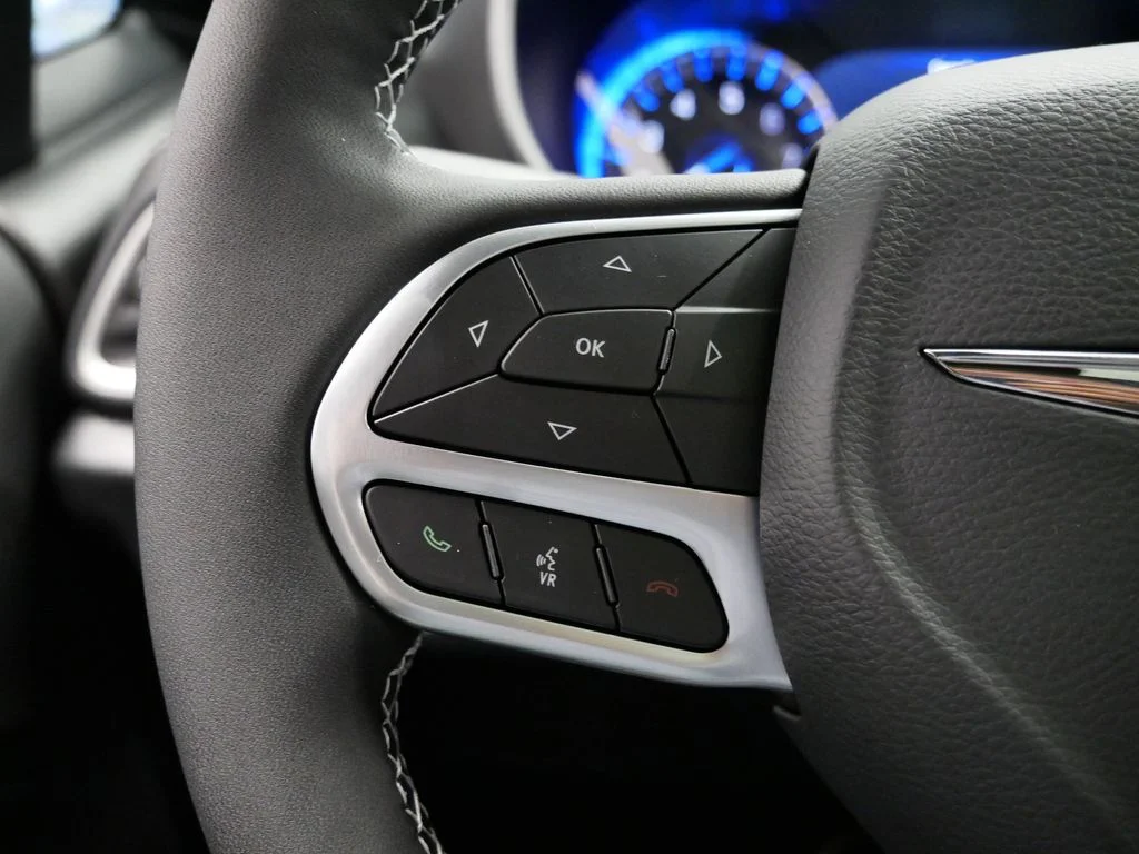 2026 Chrysler Pacifica Select - Photo 25