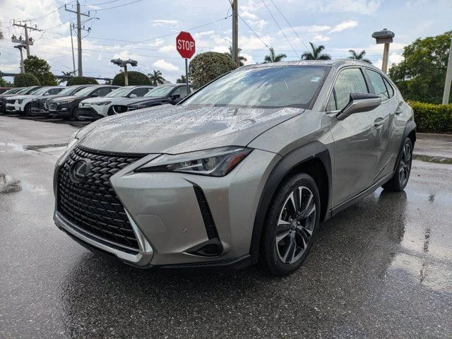 2021 Lexus UX 200 200 FWD's photo