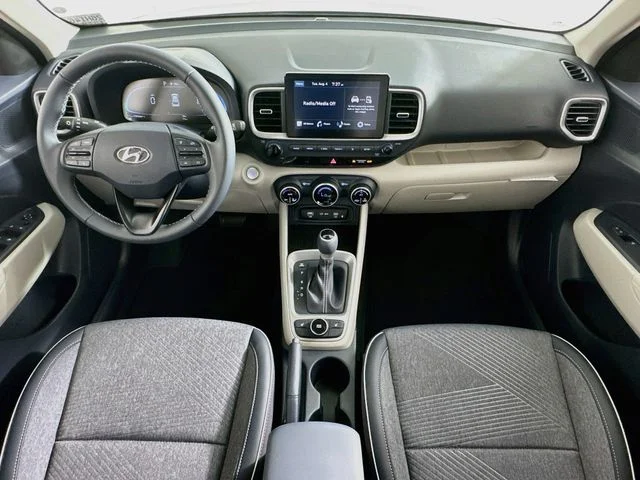 New 2026 Hyundai VENUE SEL