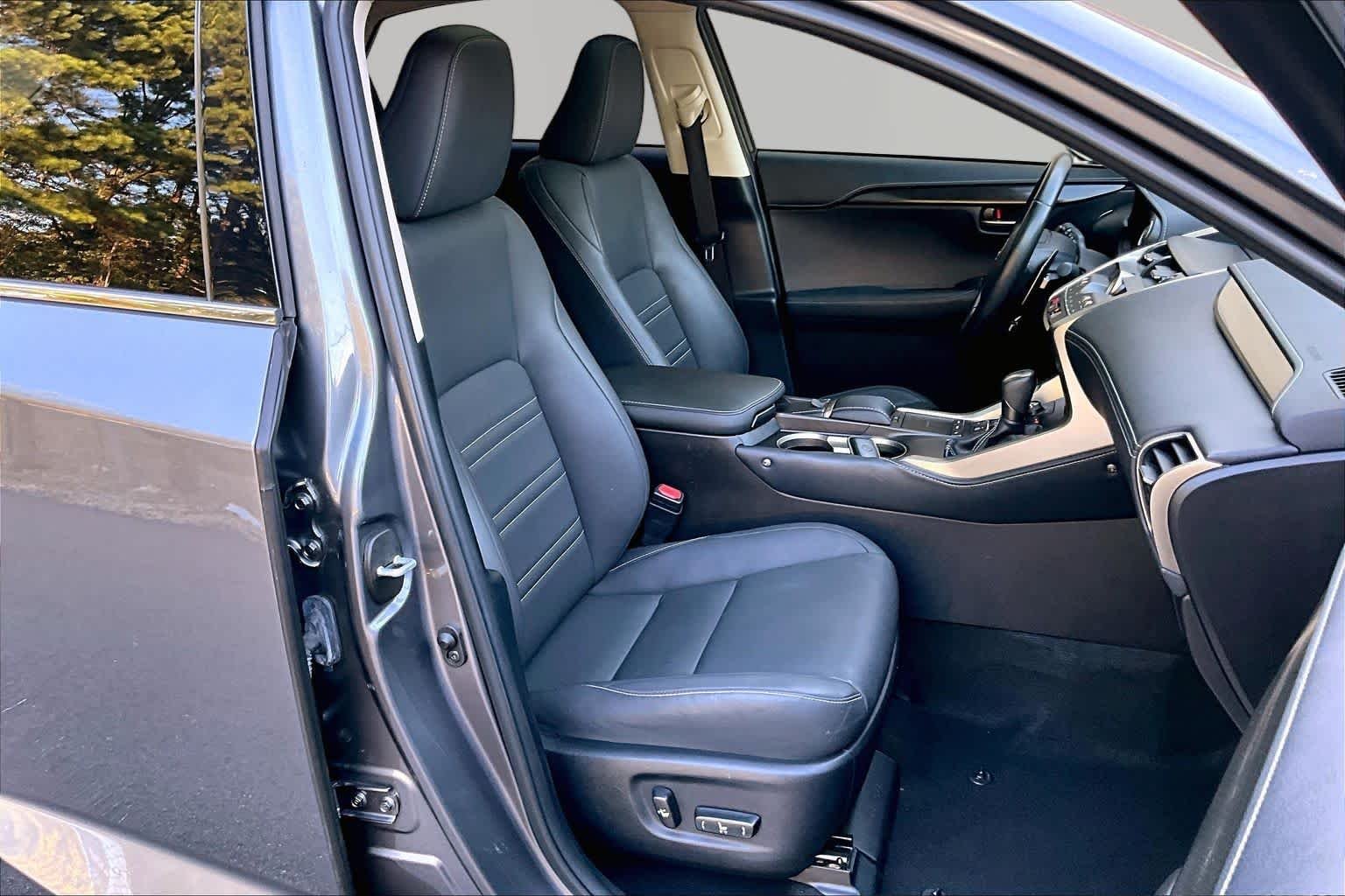 Used 2021 Nebula Gray Pearl Lexus  image 9