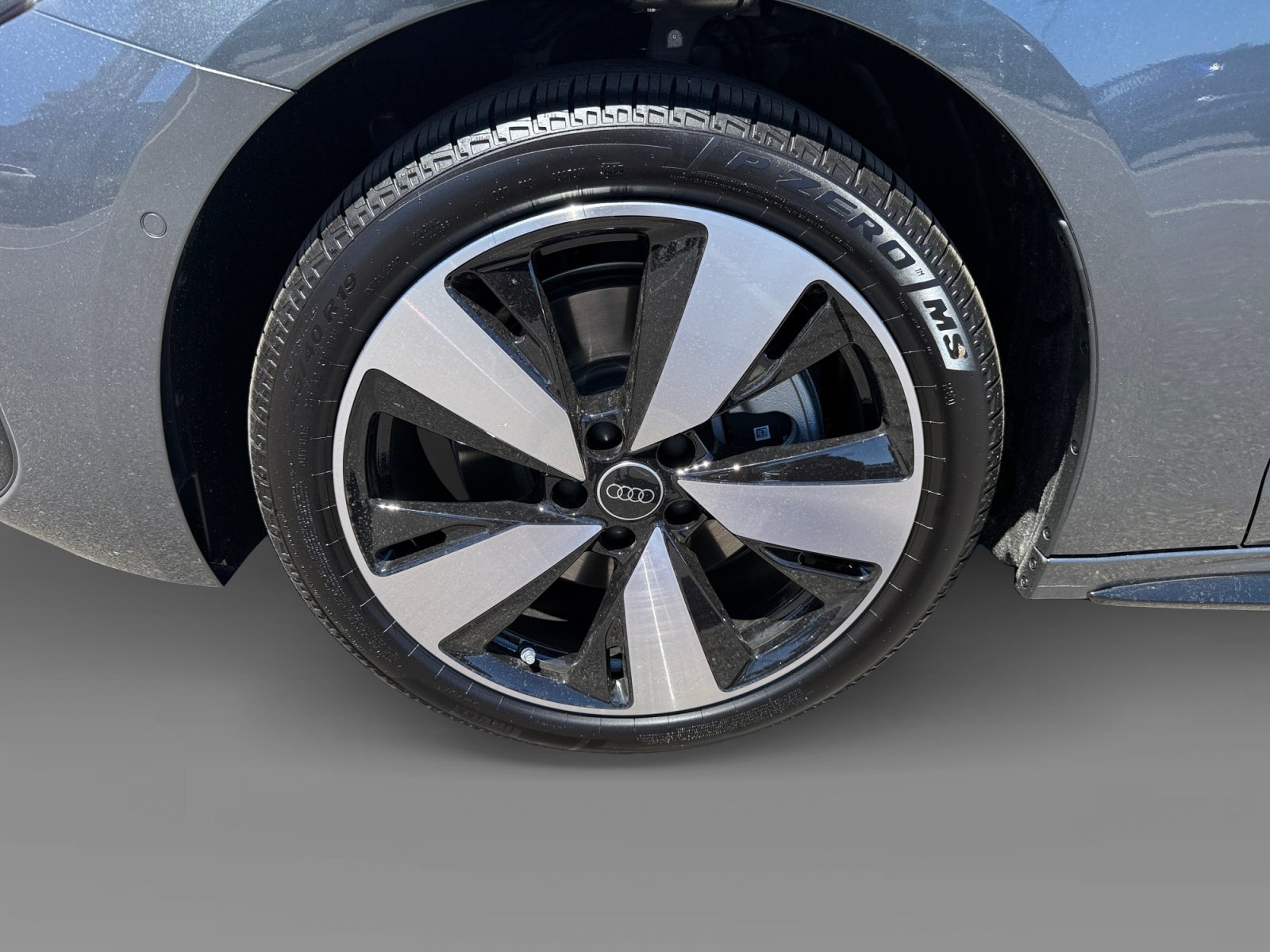 New 2026 Daytona Gray Pearl Effect Audi Premium Plus 2.0 TFSI quattro image 9